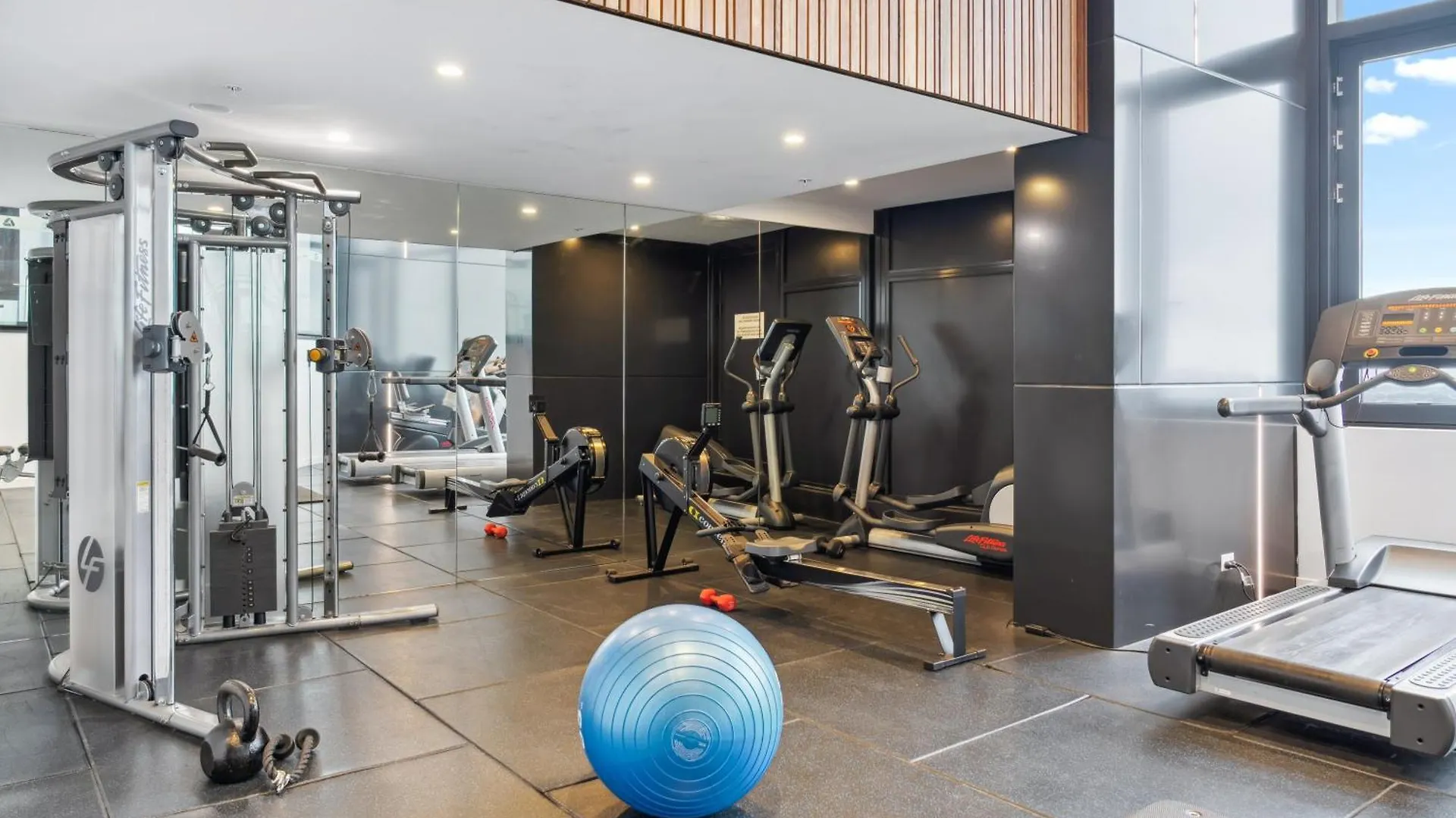 דירות בריסביין Huge 3Bed 3Bath Skyhigh View 0*,