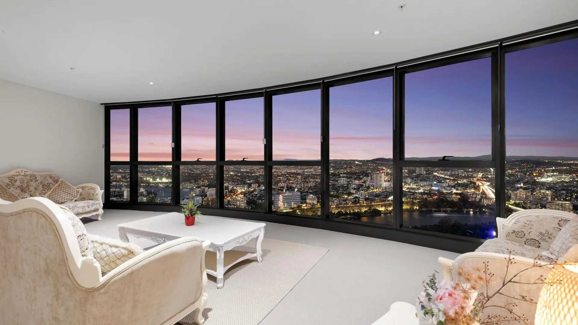 דירות בריסביין Huge 3Bed 3Bath Skyhigh View